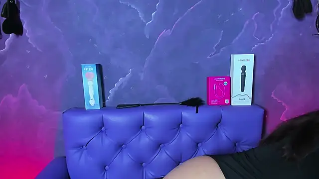 Lili milk20 online show from 10-27-25, 07:18