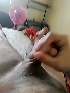 Hzbrandon11 online show from 04-30-26, 01:50