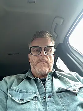 Axl hot online show from 05-15-26, 03:41