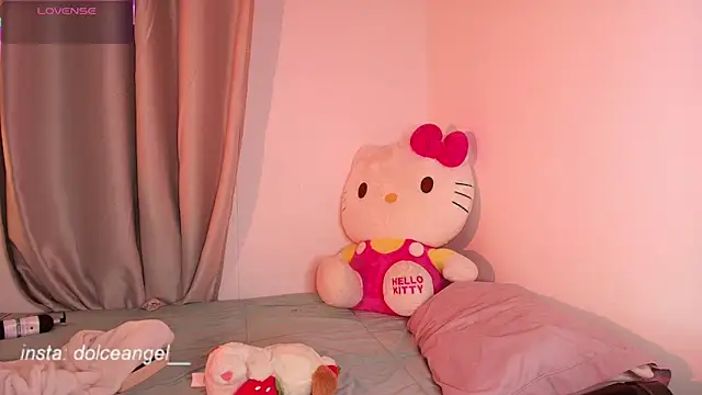 dulceangel   online show from 10-02-25, 02:40