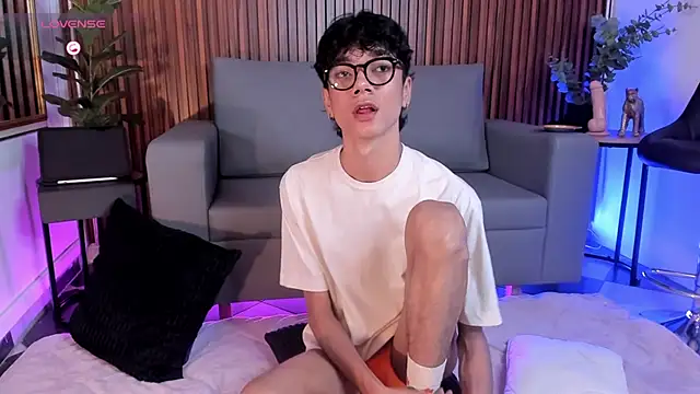 Phillicious   online show from 02-15-26, 10:17