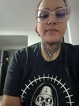 MargothWolfe online show from 01-15-26, 05:01