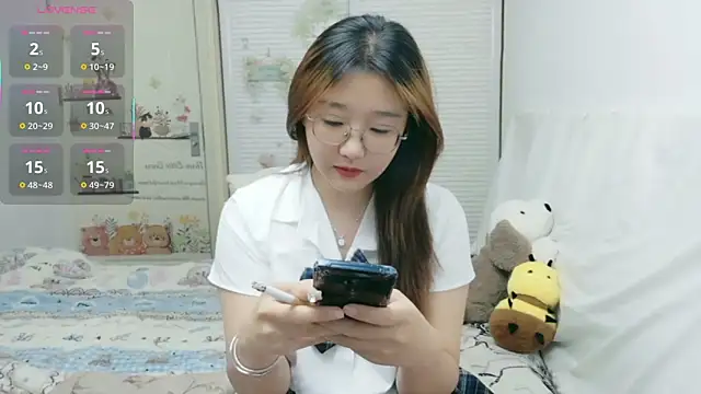 sisi-maiden online show from 12-22-25, 09:12