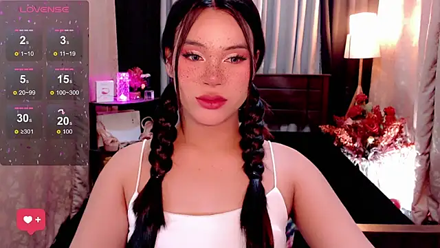 Snapshot of IamRaeganDolls69 chatting on 09-26-25, 12:03 IamRaeganDolls69 online show from 09-26-25, 12:03