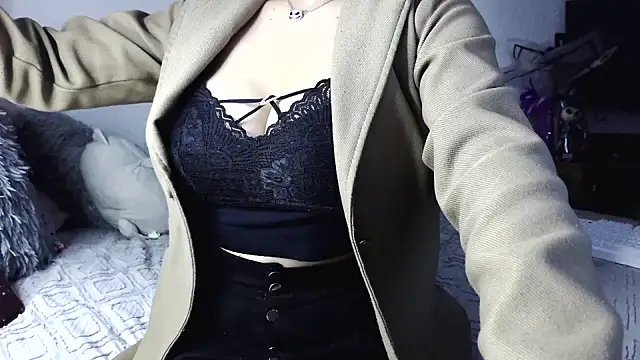 Snapshot of IvannykMiller chatting on 09-29-25, 03:33 IvannykMiller online show from 09-29-25, 03:33