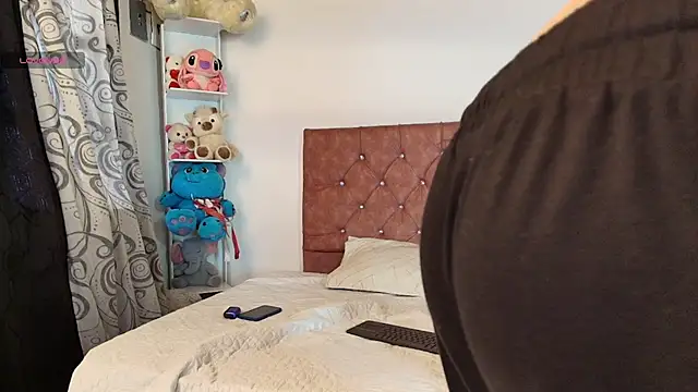 azul honey online show from 07-08-26, 06:34