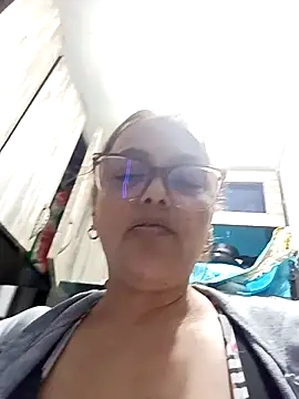 Lady 16 online show from 12-18-25, 10:27