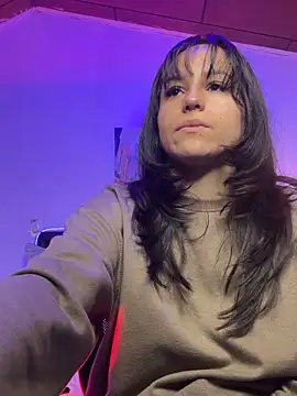 Eymmy 24 online show from 10-22-25, 04:02