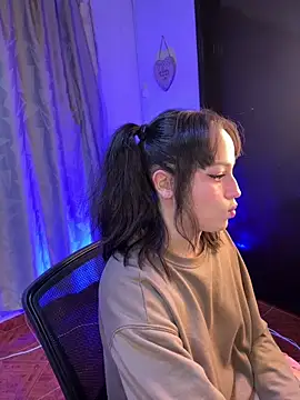 Eymmy 24 online show from 12-19-25, 02:07