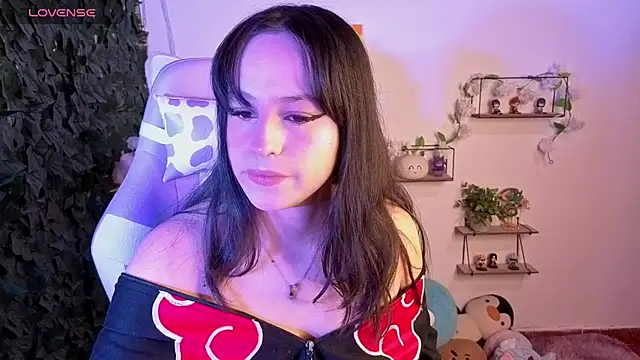 Eymmy 24 online show from 05-20-26, 01:45