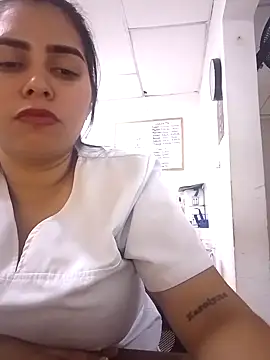 Snapshot of yesi-nursehot chatting on 09-13-25, 02:44 yesi-nursehot online show from 09-13-25, 02:44