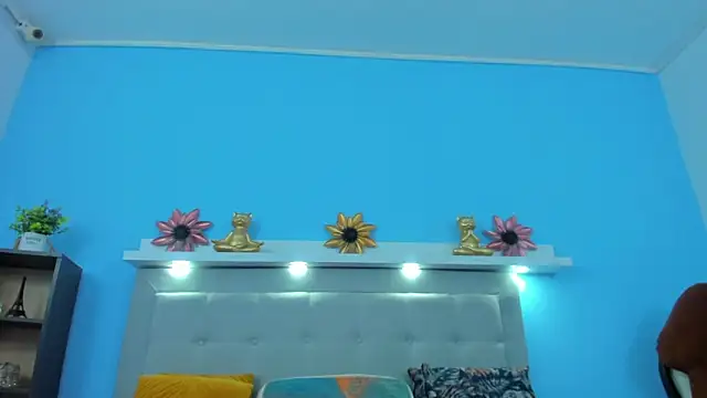 neferet opal online show from 12-20-25, 11:12