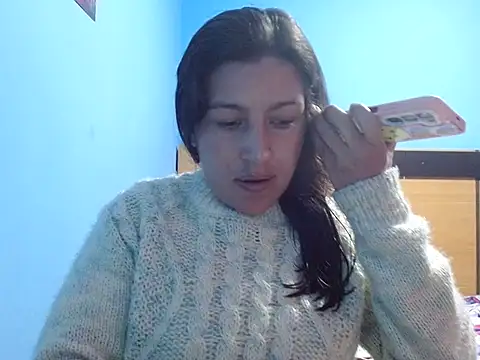 SarahFriendly online show from 04-14-26, 04:35