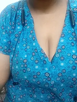 Snapshot of tami_lavanya chatting on 06-12-26, 06:07 tami lavanya online show from 06-12-26, 06:07