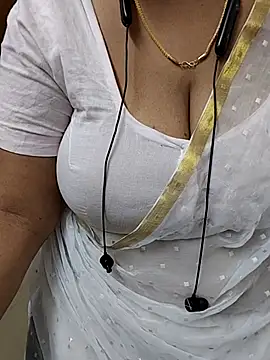 Snapshot of tami_lavanya chatting on 07-26-26, 11:17 tami lavanya online show from 07-26-26, 11:17