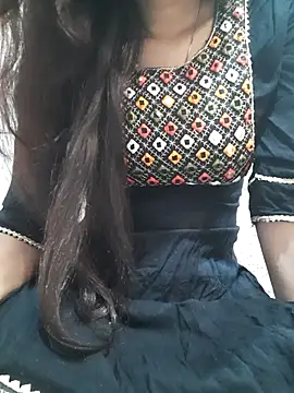 Aarti-kumri online show from 04-17-26, 06:55