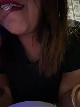 Snapshot of Saaay_StripQueen chatting on 09-14-25, 09:41 Saaay StripQueen online show from 09-14-25, 09:41