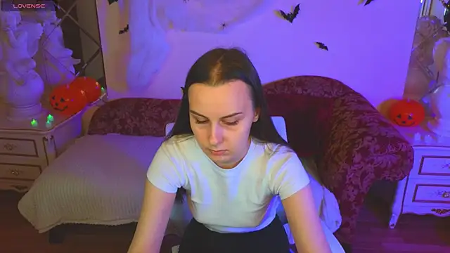 Kelly Cartier online show from 10-17-25, 12:30