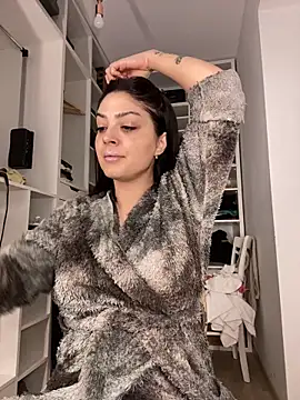 Lexi Storm online show from 11-17-25, 05:24