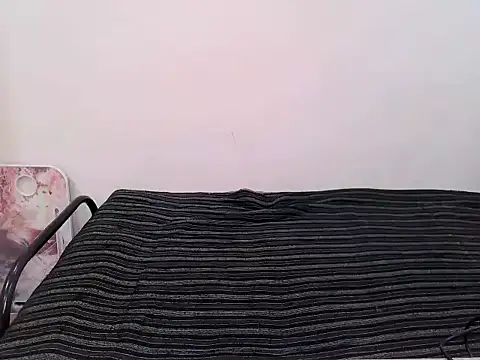 Snapshot of MYRA_GIRL21 chatting on 07-27-26, 05:03 MYRA GIRL21 online show from 07-27-26, 05:03