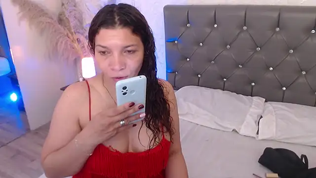 Serena Houstonn online show from 05-12-26, 10:34