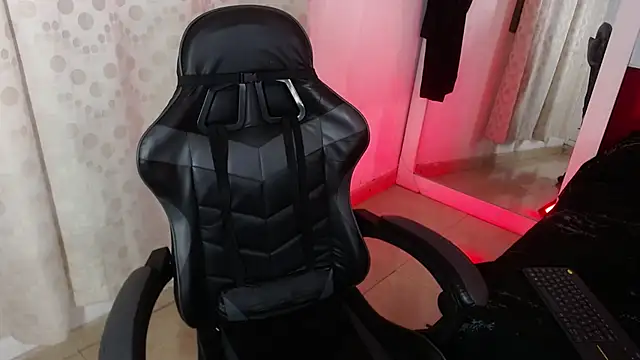 merly chica online show from 09-23-25, 01:03