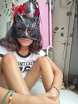Snapshot of SinfulTemptation chatting on 07-20-26, 11:01 SinfulTemptation online show from 07-20-26, 11:01