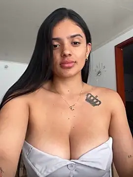 AnaaFaith  online show from 10-06-25, 07:44