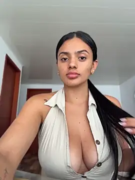 AnaaFaith  online show from 04-10-26, 06:45