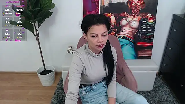 Snapshot of LadyLiia chatting on 04-25-26, 04:04 LadyLiia online show from 04-25-26, 04:04