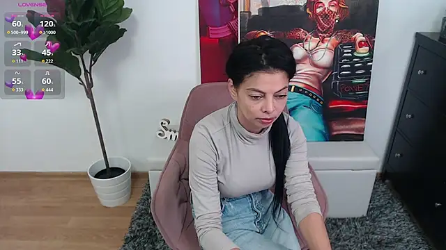 Snapshot of LadyLiia chatting on 04-26-26, 03:37 LadyLiia online show from 04-26-26, 03:37