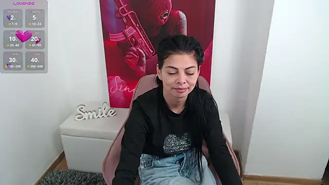 Snapshot of LadyLiia chatting on 05-02-26, 04:28 LadyLiia online show from 05-02-26, 04:28