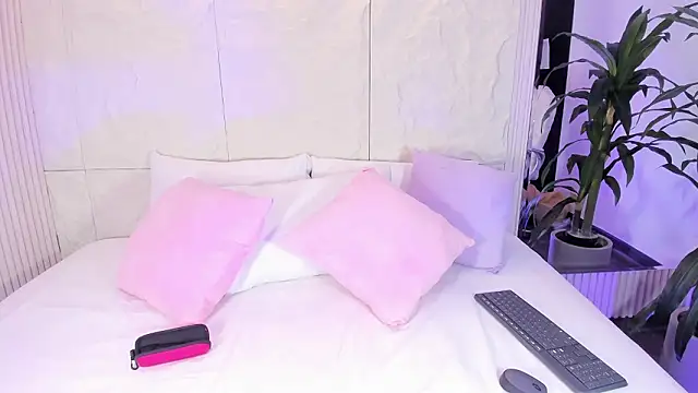 DulceGreem online show from 01-14-26, 08:14