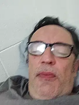 Txacas online show from 10-26-25, 04:07