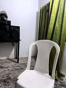 giannis090 online show from 10-14-25, 04:02