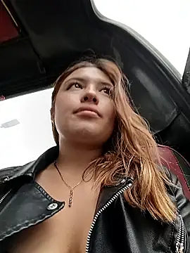 Snapshot of MIA_29- chatting on 09-17-25, 06:20 MIA 29- online show from 09-17-25, 06:20