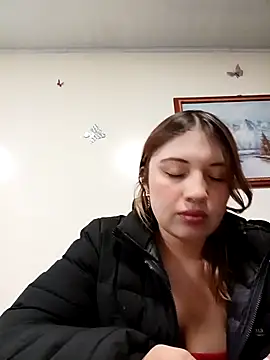 Snapshot of MIA_29- chatting on 10-16-25, 10:44 MIA 29- online show from 10-16-25, 10:44