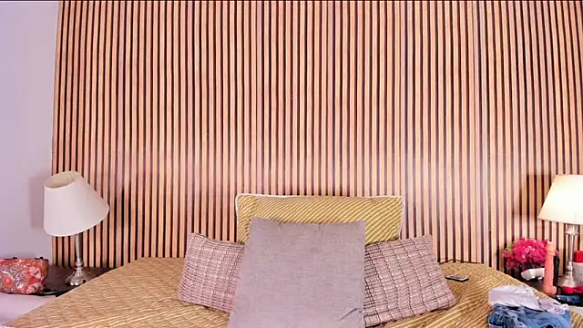 keeyla stone online show from 10-08-25, 09:56