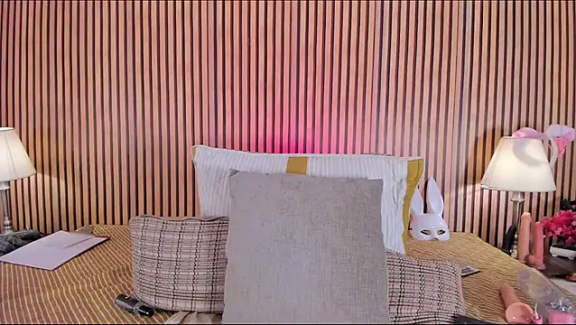 keeyla stone online show from 11-25-25, 09:26