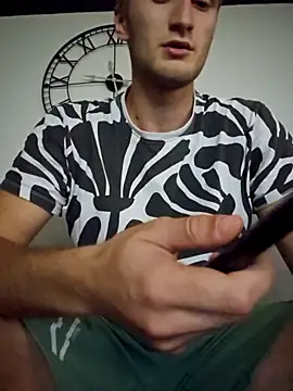 Snapshot of Emans6699 chatting on 10-23-25, 07:29 Emans6699 online show from 10-23-25, 07:29