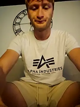 Snapshot of Emans6699 chatting on 11-07-25, 11:32 Emans6699 online show from 11-07-25, 11:32