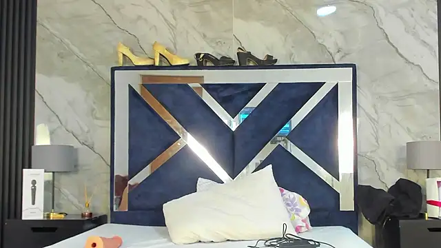 VanessaHard as online show from 02-17-26, 07:53