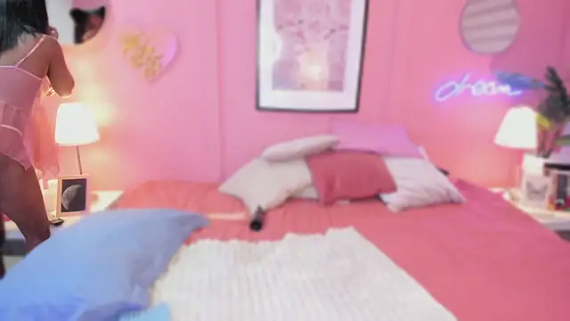 Snapshot of Annia_DH chatting on 10-06-25, 07:55 Annia DH online show from 10-06-25, 07:55