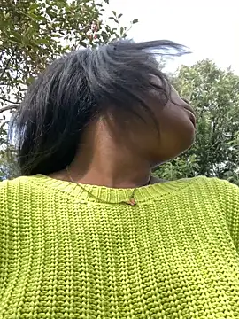 Snapshot of Annia_DH chatting on 10-16-25, 07:48 Annia DH online show from 10-16-25, 07:48