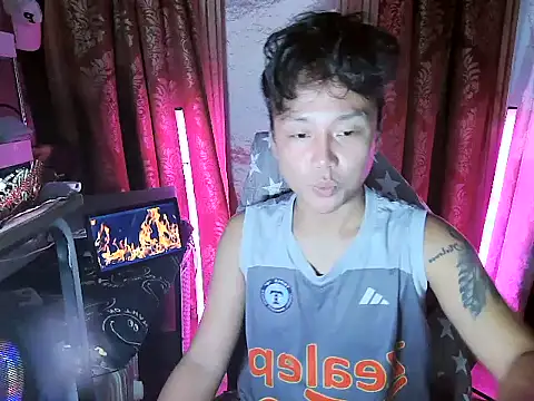 YourNikkieXxx online show from 06-04-26, 07:25