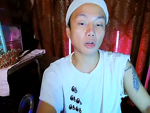 YourNikkieXxx online show from 06-09-26, 06:47
