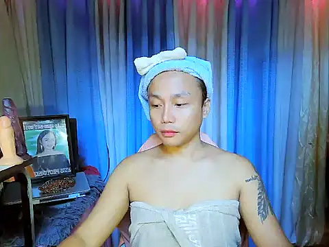 YourNikkieXxx online show from 06-21-26, 06:38