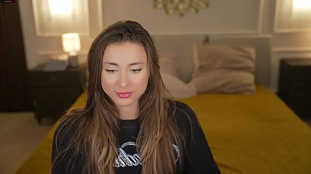 Luna secretgirl online show from 09-30-25, 06:51