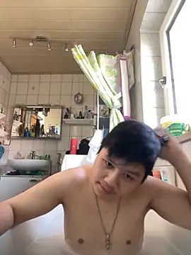 Kingpowerlittel online show from 09-15-25, 03:56