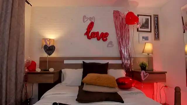 JenniferAuriston online show from 02-15-26, 07:54